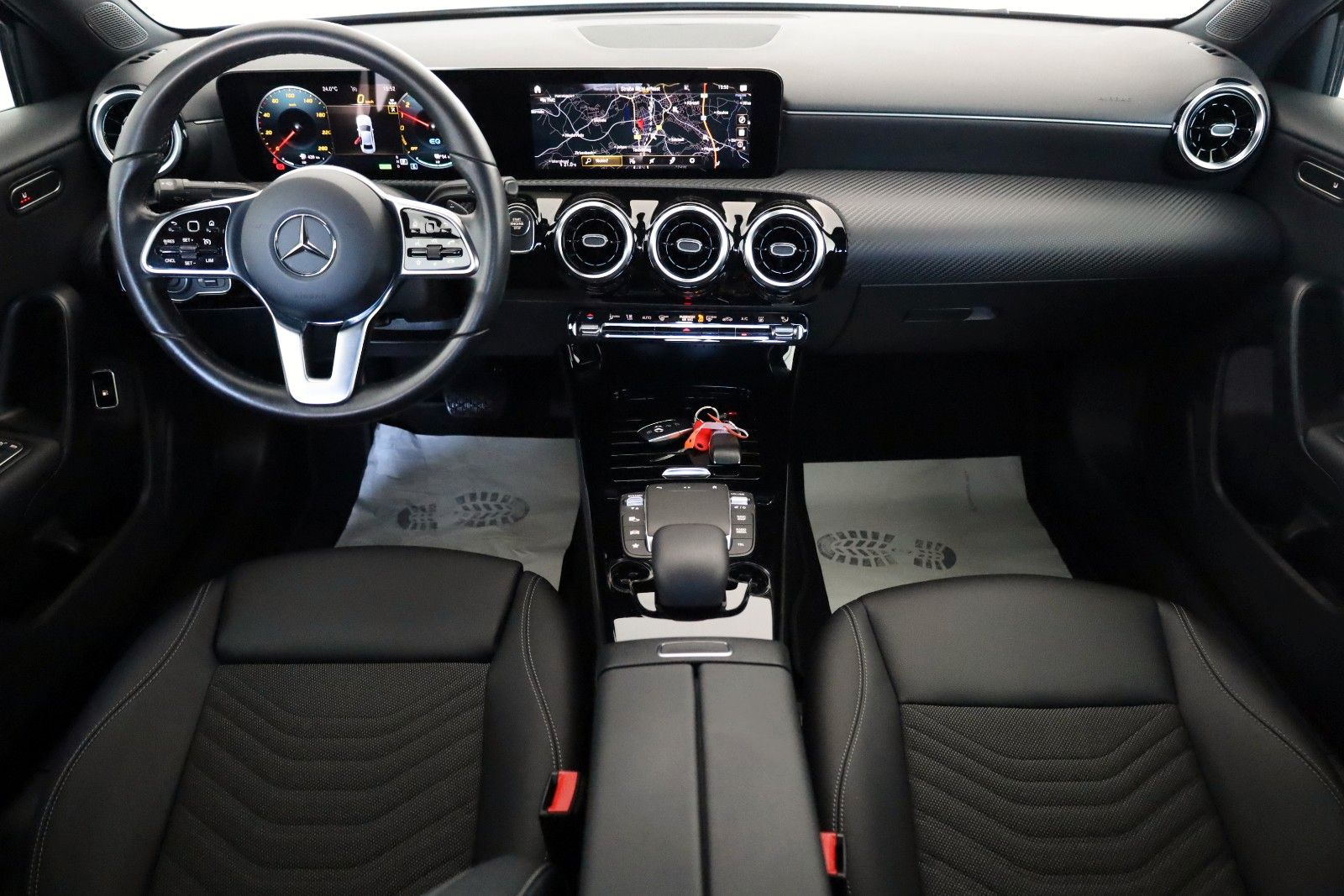 Fahrzeugabbildung Mercedes-Benz A 250 e Style Limo., T.Leder, Navi, LED, Kamera