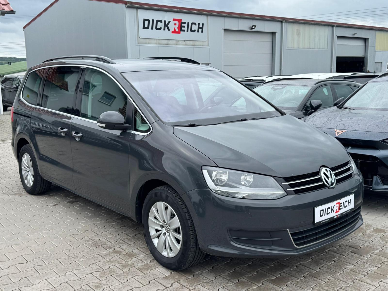Volkswagen Sharan 2.0 TDI Comfortl. AHK*KLIMA*TEMP*NAVI*PDC