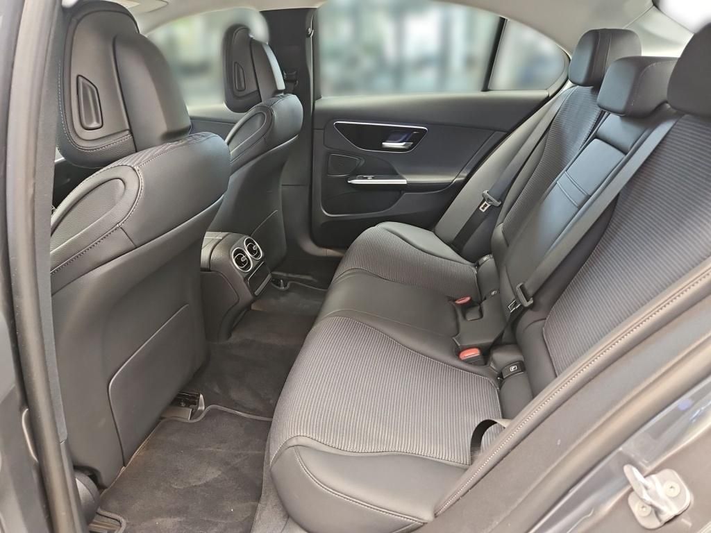 Fahrzeugabbildung Mercedes-Benz C 200 Avantg. Navi LED SHZ Ambie. SpurH Sport