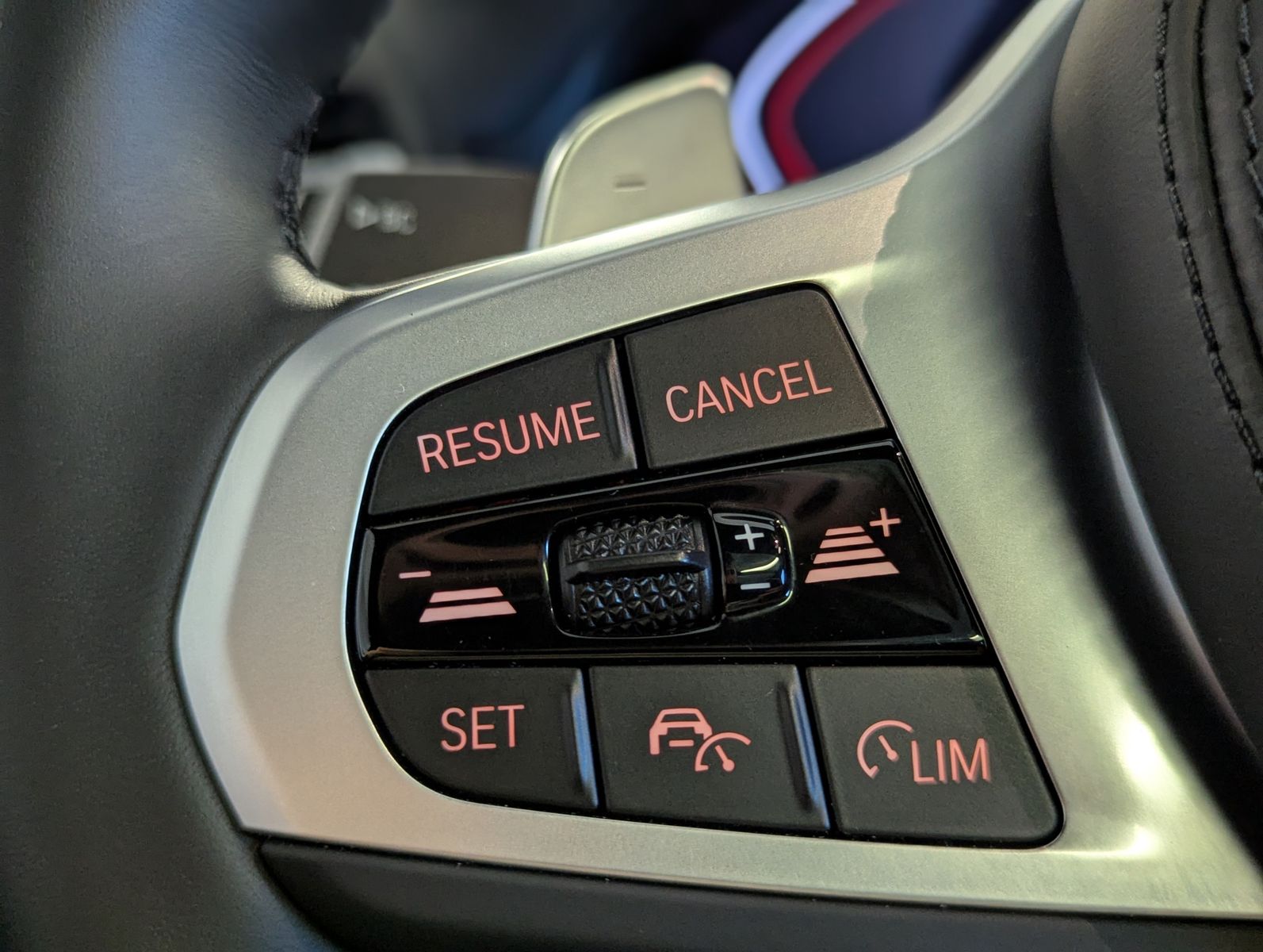 BMW X4 xDrive20i M-Sport Innov. ACC Laser Pano AHK - Image 25