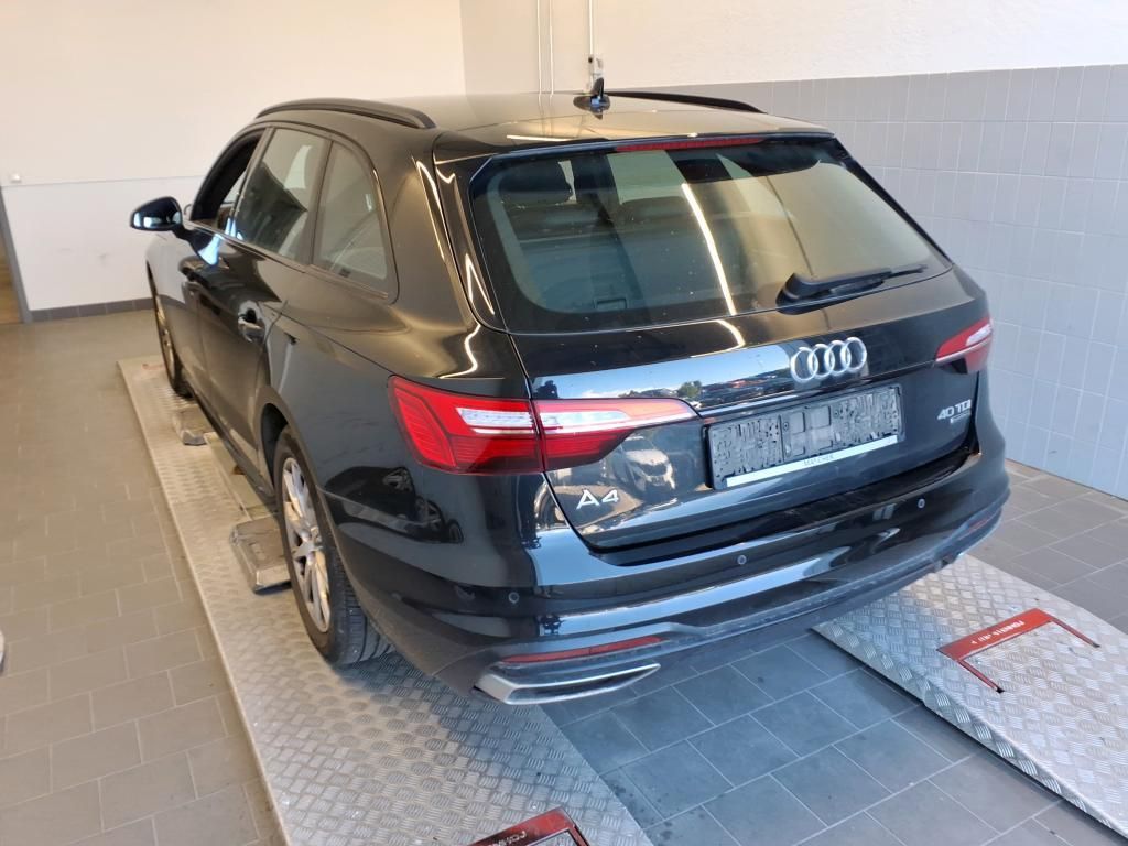 Audi A4 40TDI quattro OptikBlack Leder Virtual imagem 3