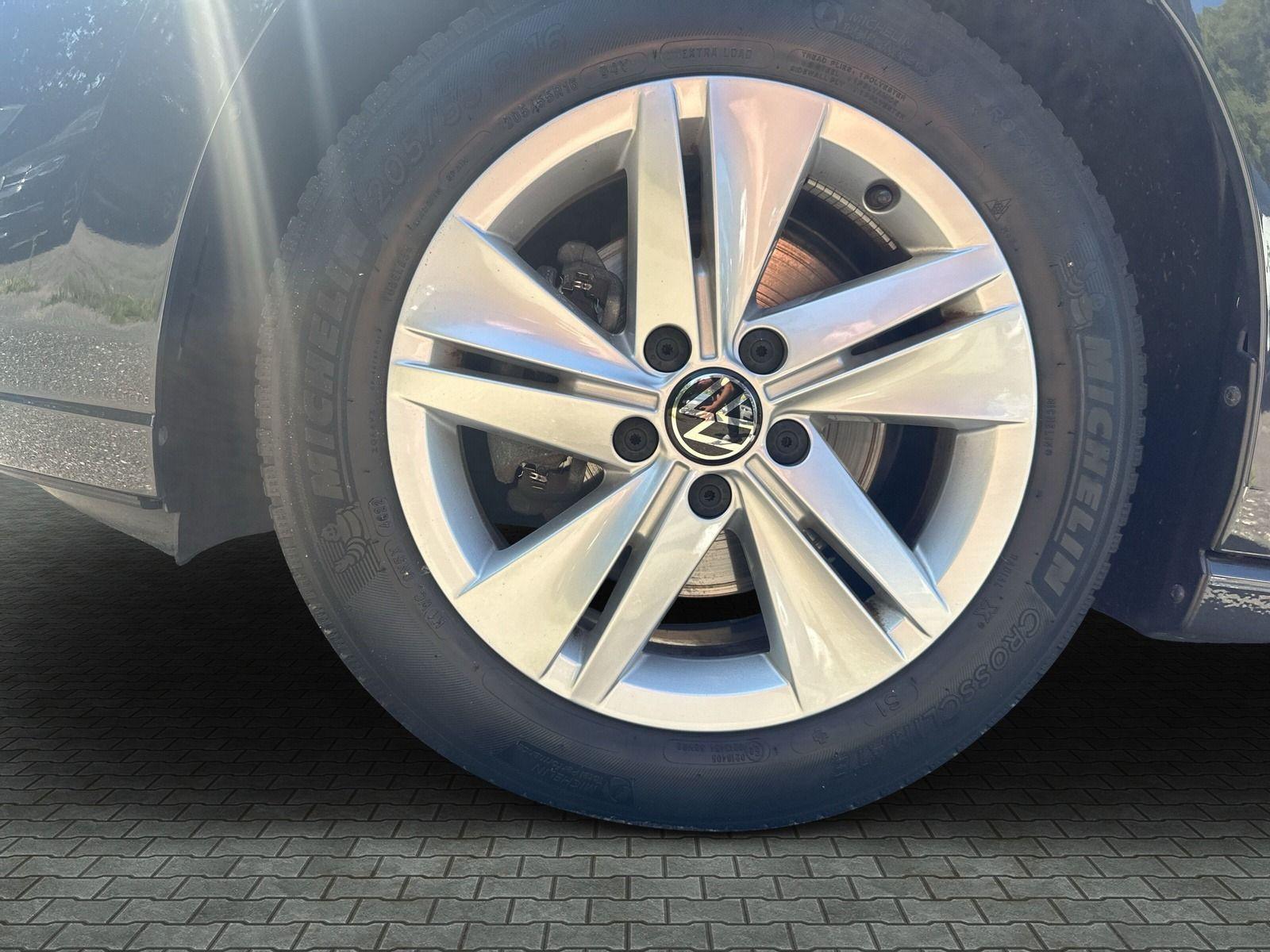 Volkswagen Golf VIII Variant Life, миниатюра 6