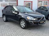 Volvo XC 60 Kinetic 2WD *PANO.*AHK*NAVI*HU/AU NEU* - gebrauchte Volvo XC60 aus dem Jahr 2012