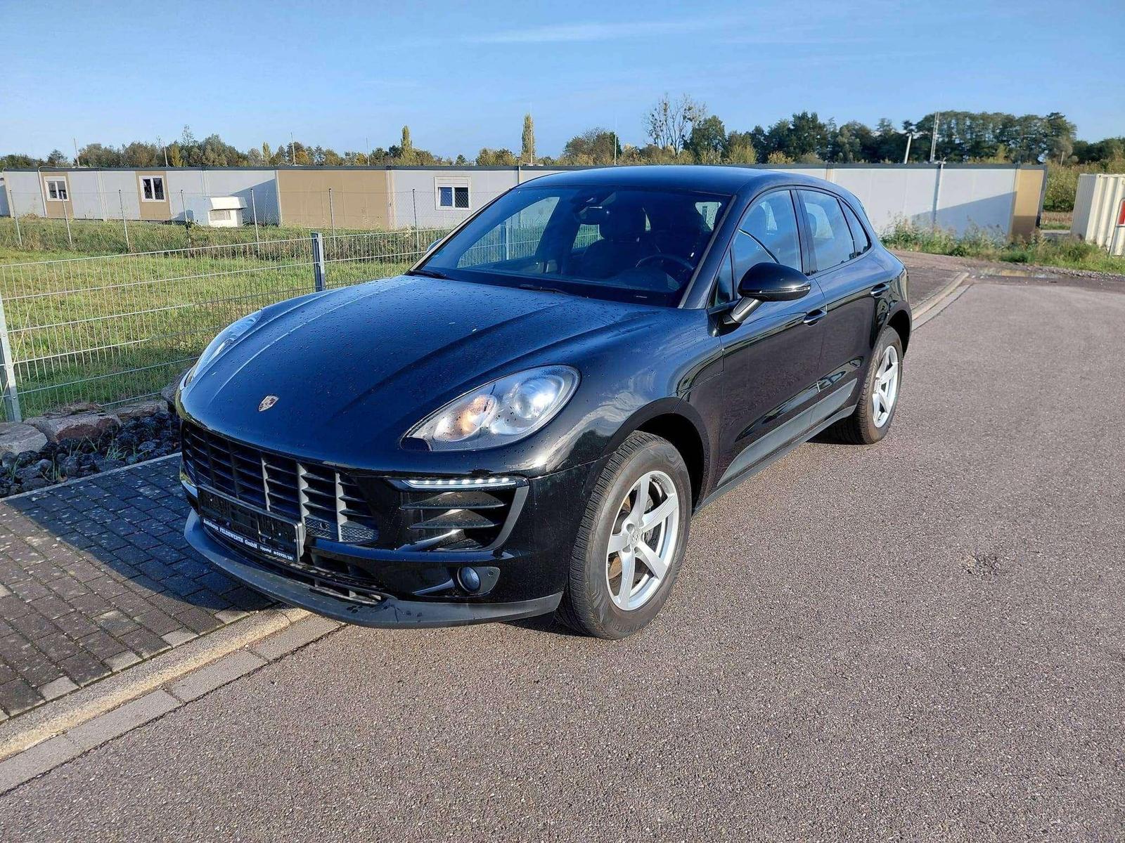 Porsche Macan Basis