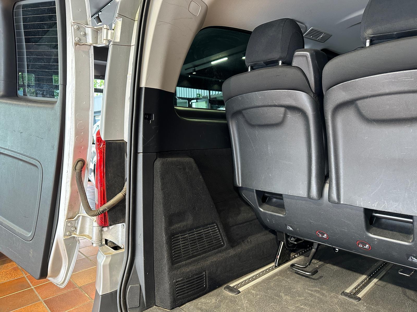 Mercedes-Benz VITO TOURER 114 LANG 9SITZE 2xSCHIEBETÜR 2xKLIMA