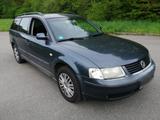 Volkswagen Biete VW  3 B Passat Combi  Benzin EZ 2000... - Volkswagen Passat Kombi 3c mit Benzin-Antrieb