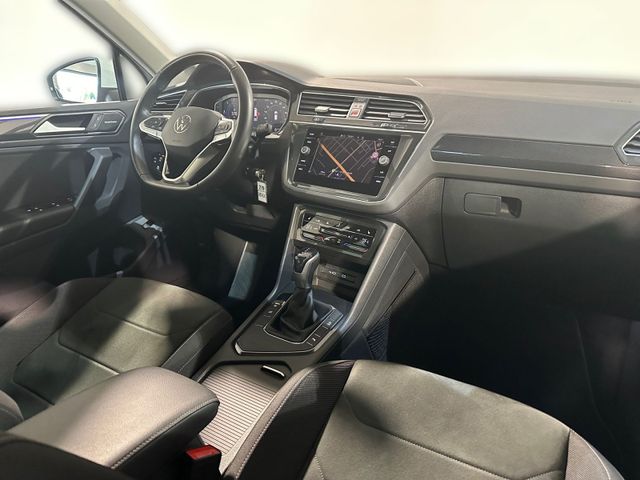 Tiguan 2.0 TDI DSG ELEGANCE MATRIX+PANO+HUD+H&K+