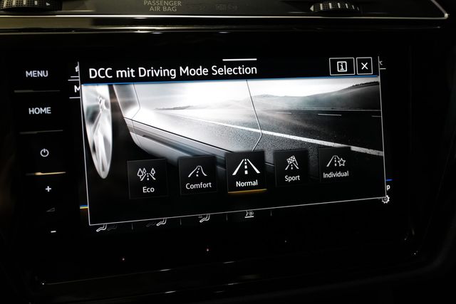 Volkswagen Touran 1.5TSI DSG Highline StdHz AHK Navi Rkam D