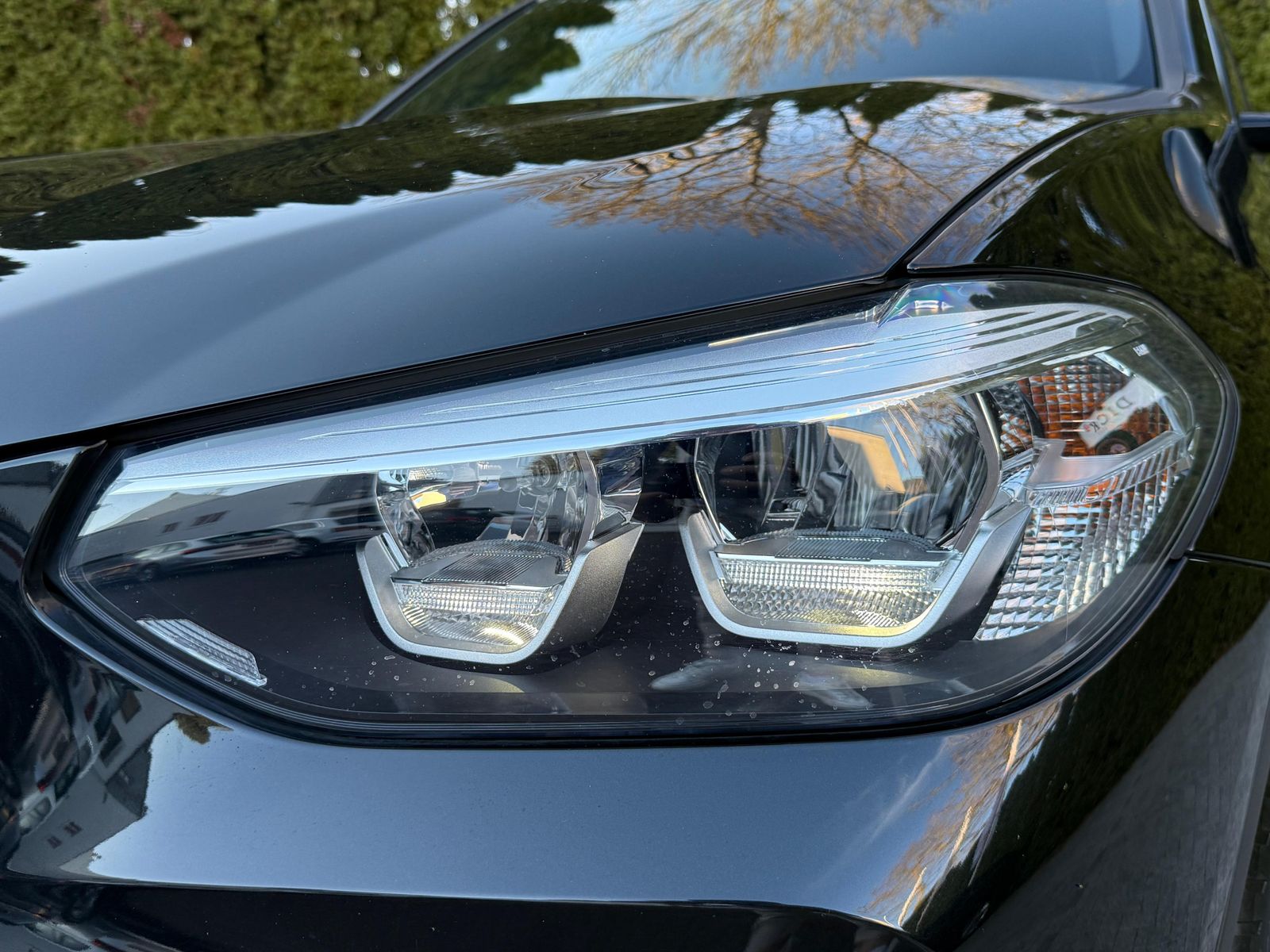 Fahrzeugabbildung BMW X3 xDrive Aut. 20i LED+NAVI+SHZ+LIVE+SPORT+LEDER