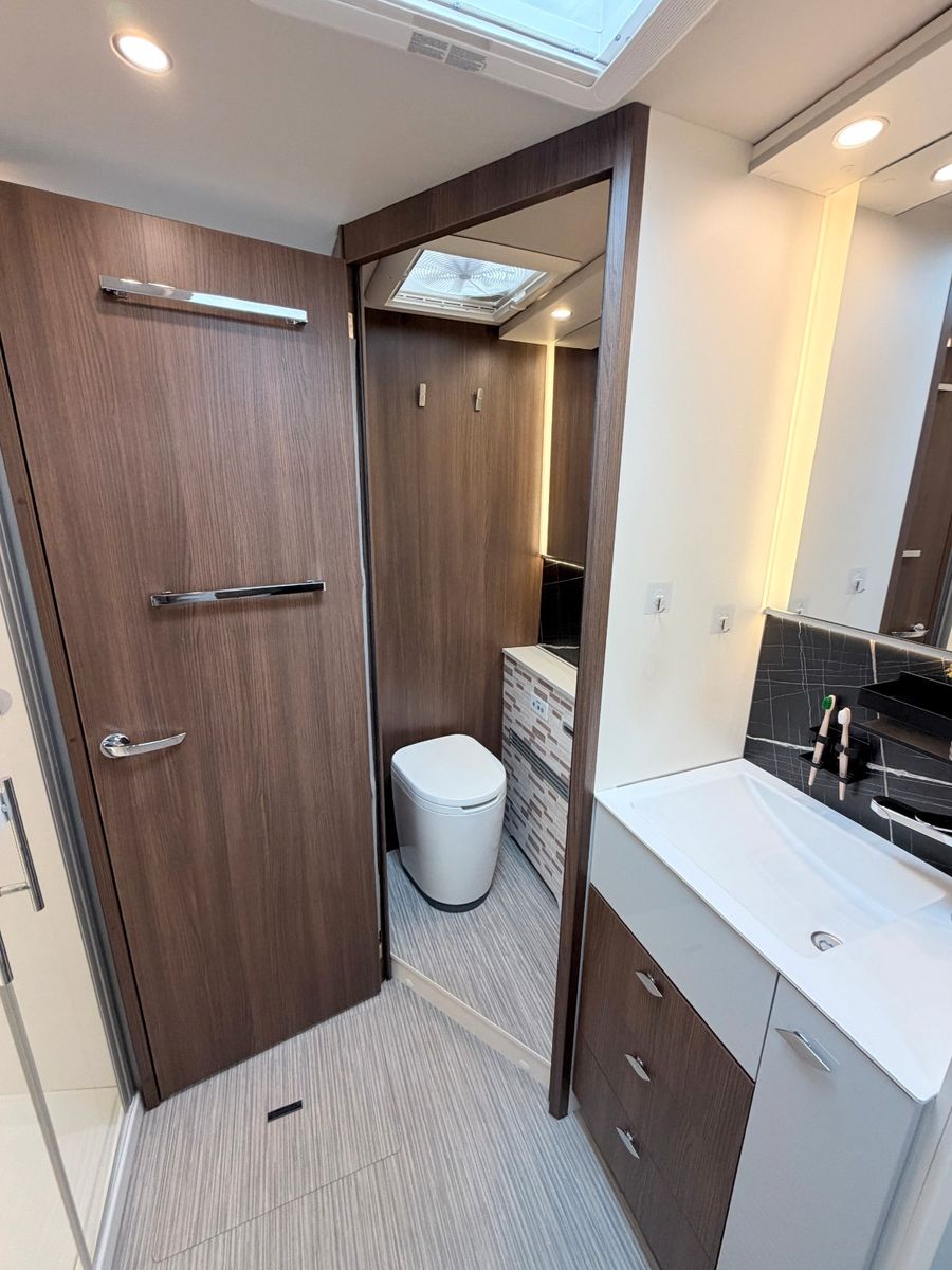 Fahrzeugabbildung Bürstner Elegance I 920 G