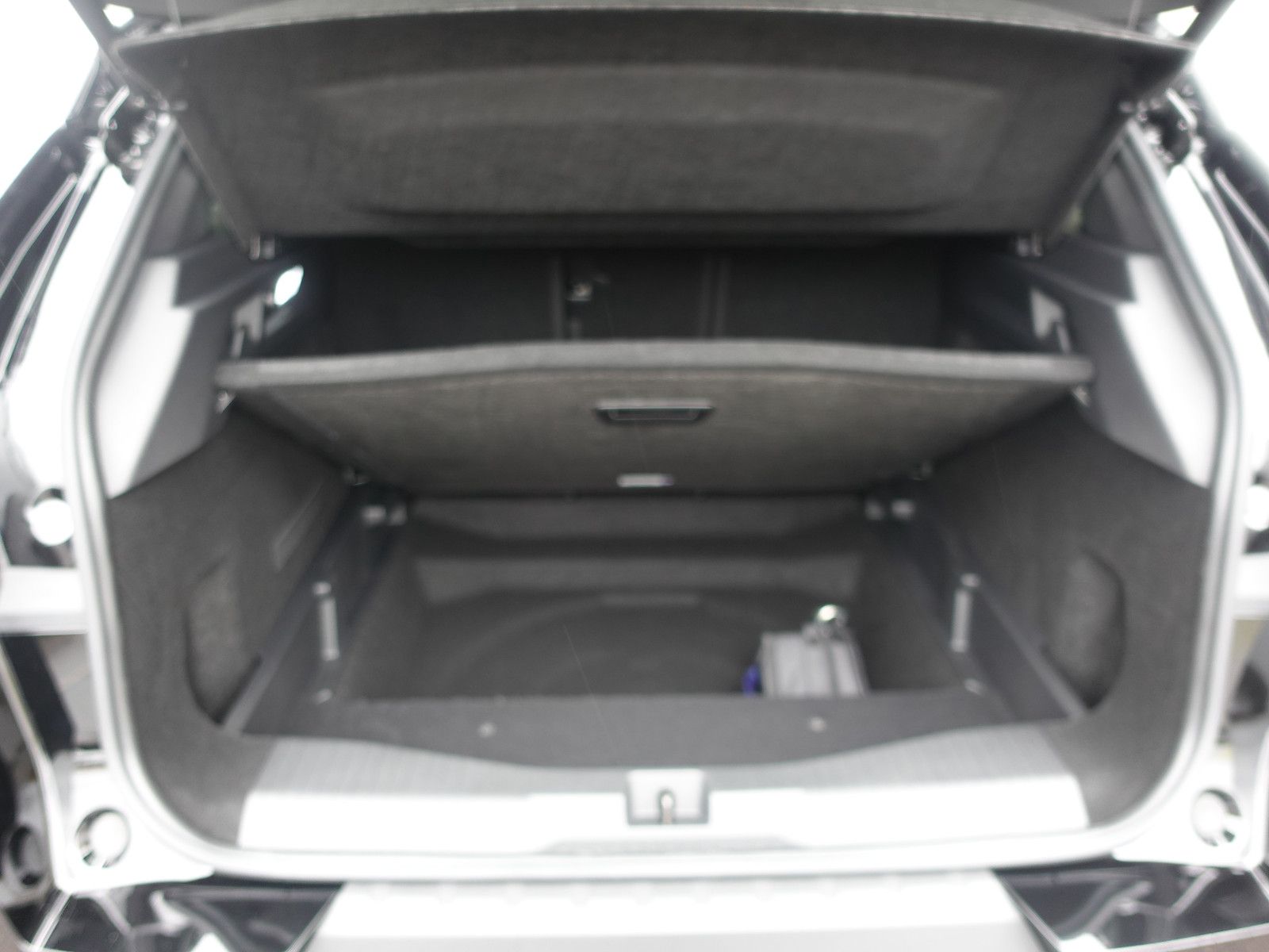 Fahrzeugabbildung Opel Grandland GS, Head Up, LED, PP, Navi, RFK