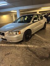 Volvo S60 D5 Momentum         Tausch möglich - Volvo S60 aus 2004
