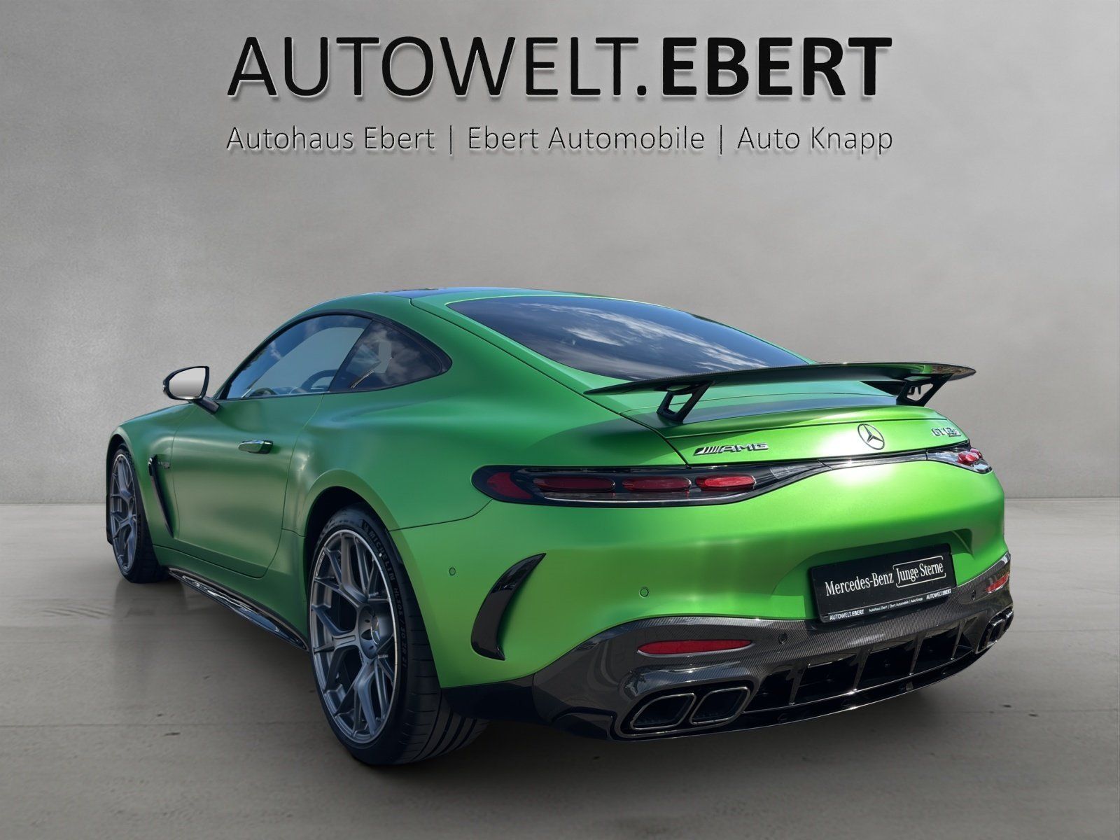 Fahrzeugabbildung Mercedes-Benz AMG GT 63 PRO Massage DISTRO Lift HUD Pano MAGNO