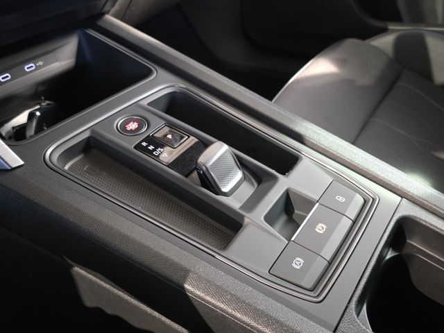 Leon 1.5 eTSI DSG*KAMERA*NAVI*AMBIENTE*