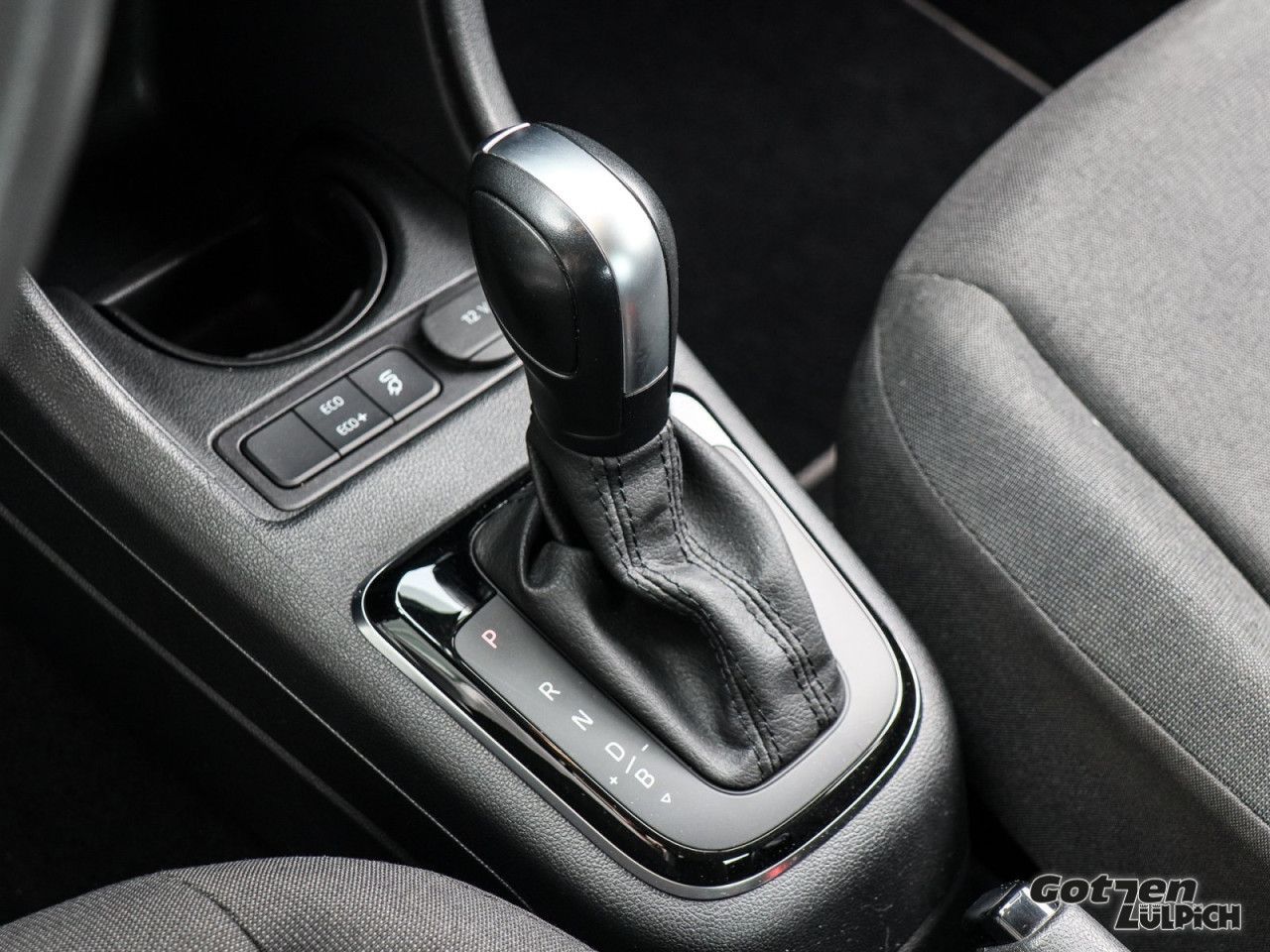 Fahrzeugabbildung Volkswagen e-up! e-up! Fahrerassistenzpaket CCS Bluetooth