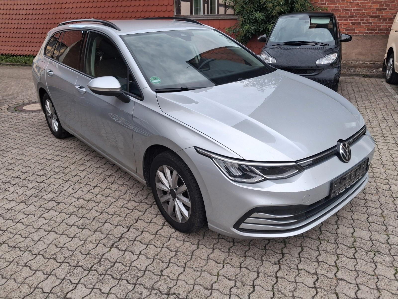 Volkswagen Golf VIII 2.0 TDI Variant Life, LED,DSG