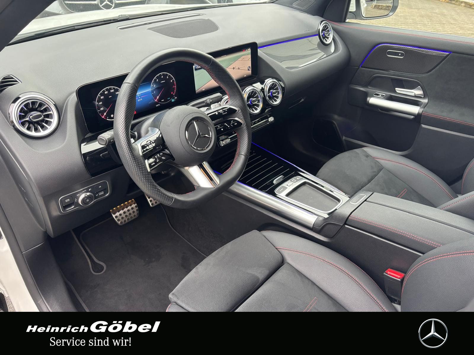 Fahrzeugabbildung Mercedes-Benz GLA 200 AMG*AHK*ADVANCED-SOUNDSYS*AMBIENTEBEL*