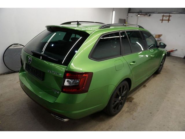 Skoda Octavia 2.0 TDI RS 4x4 Pano Navi RKam LED