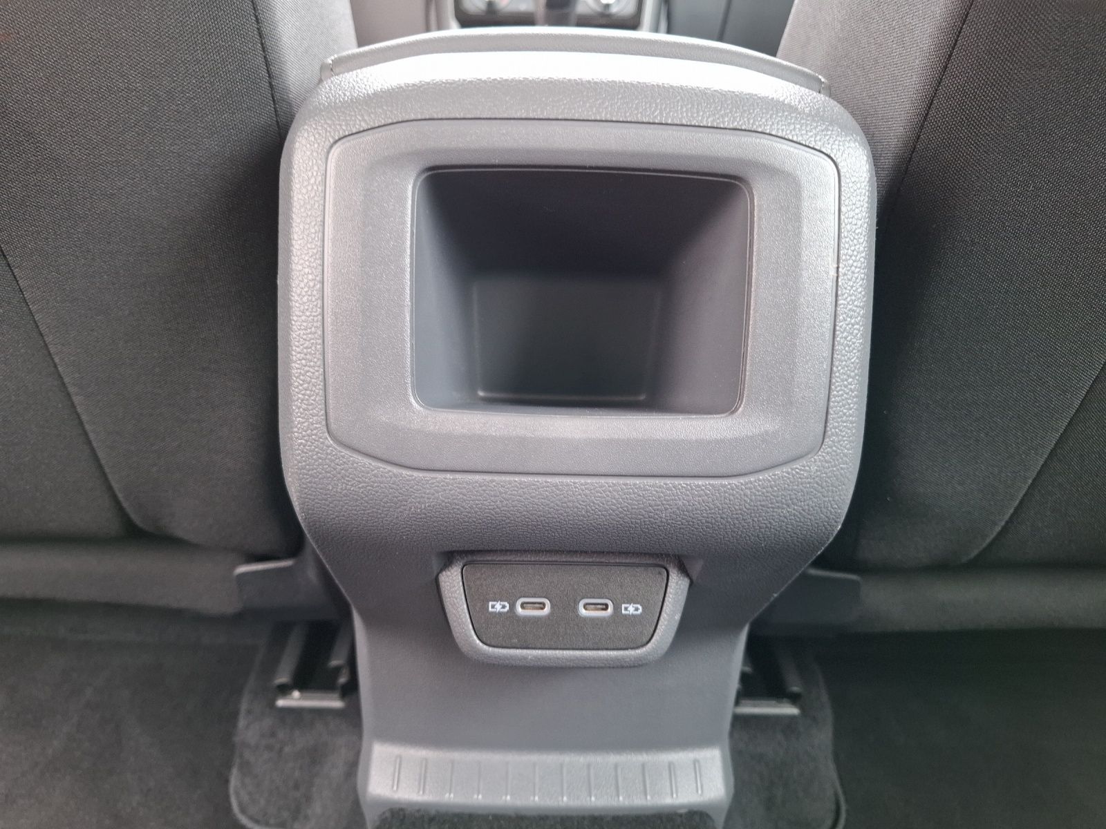 Fahrzeugabbildung Volkswagen T-Cross LED Navi ACC Kamera Park-Assist SH LM