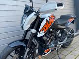KTM 125 Duke - 1. Hand, Akra, KD neu - KTM DUKE 125