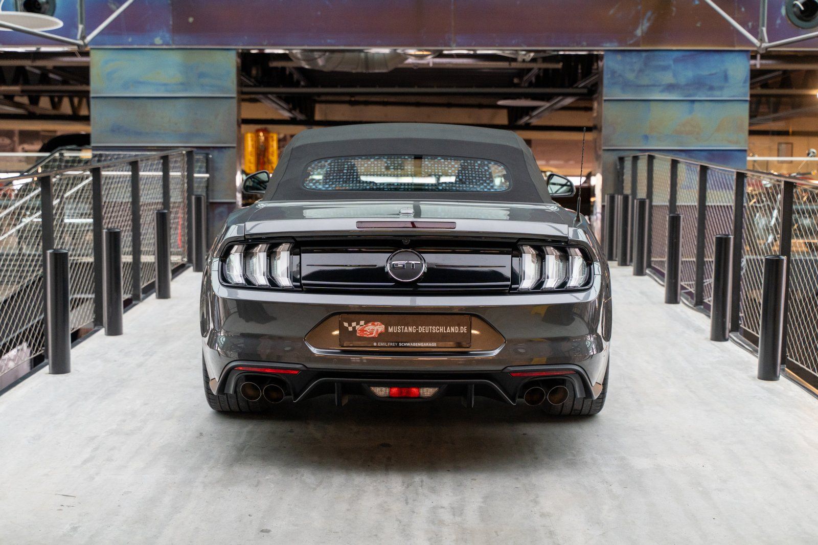 FORD Mustang (Mustang GT 5.0 Convertible COC/Navi/B&O/Sitzhzg)