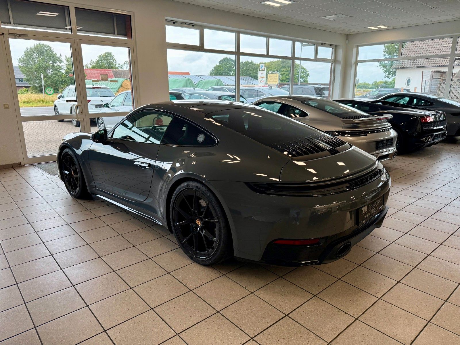 Fahrzeugabbildung Porsche 911 992 Carrera T SportDesign/Glasdach/Keyless