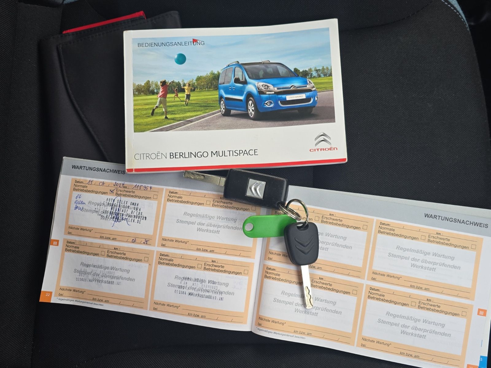 Fahrzeugabbildung Citroën Berlingo Kombi Selection+AHK+PDC+KLIMA+LED