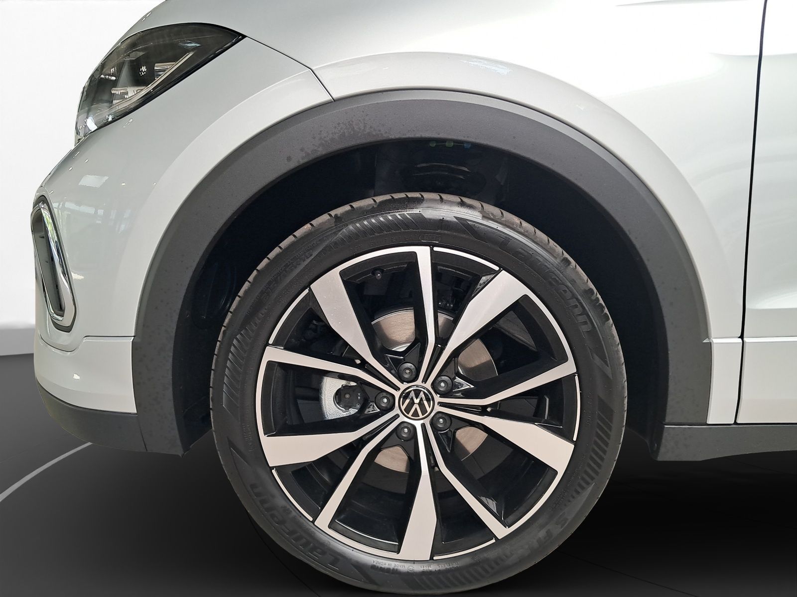 Volkswagen T-Cross R-Line 1.0 TSI (116 PS) DSG | Kamera imagem 3