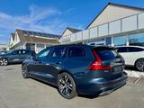 Volvo V60 B4 Diesel Kombi R-Design 8-Gang - Volvo aus 2022