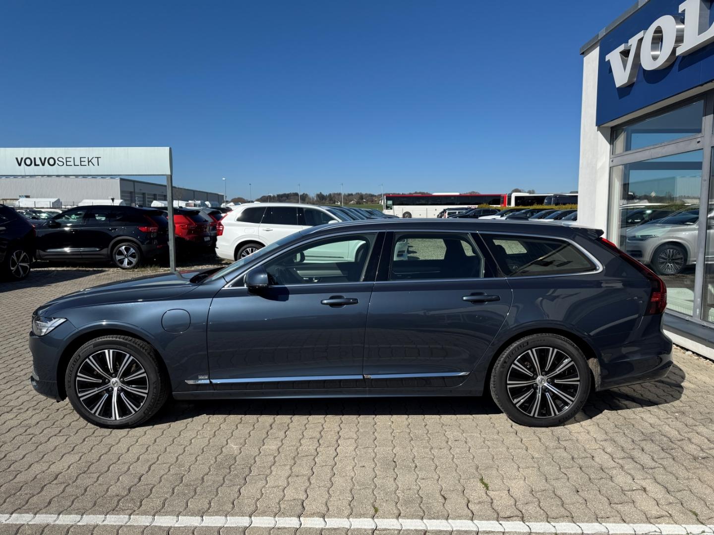 Volvo V90 T6 AWD Inscription Expression Recharge Plug-
