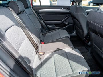 Volkswagen Passat Variant - 7