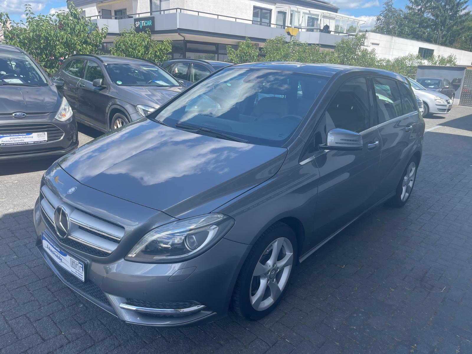 Mercedes-Benz B 220 CDI Autom/Xenon/LederBraun 1JahrGarantie