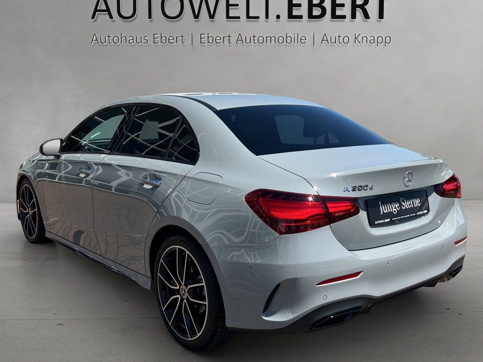 Fahrzeugabbildung Mercedes-Benz A200d Limo AMG SpecialEdition AHK Standhz DISTRO