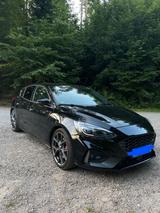 Ford Focus ST 2,3 /Garantie/ Performance Paket - Ford Focus mit Benzin-Antrieb: Standheizung, Limousine, Klimaanlage