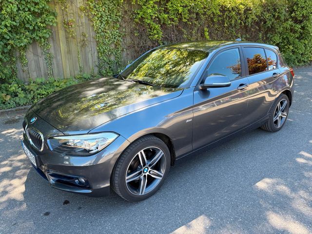 BMW 118i Sport Line Sport Line