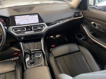 BMW 320d Sport Line *ACC*NAVI*LED*CARPLAY*DAB*