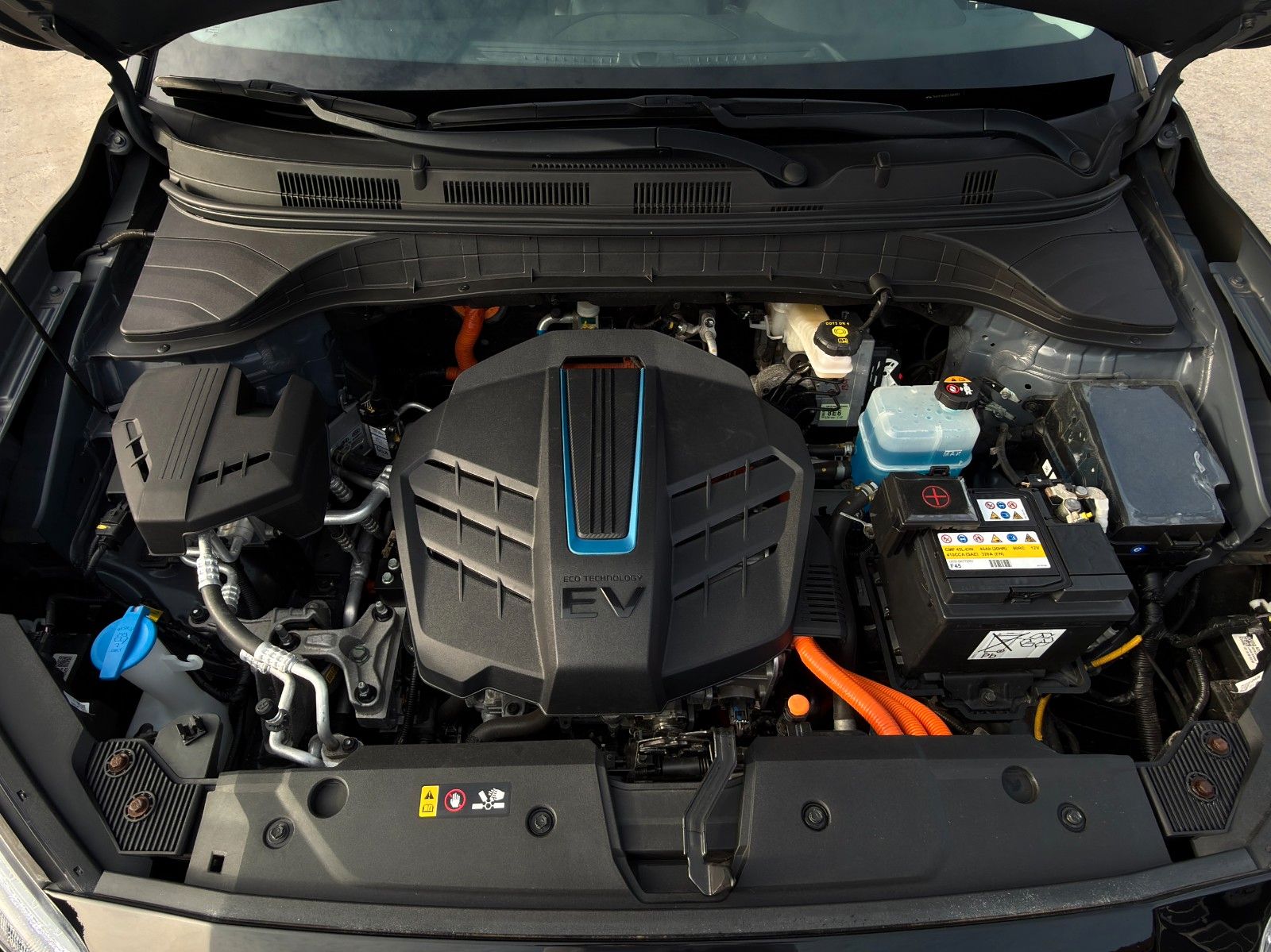 Fahrzeugabbildung Hyundai KONA E Trend KRELL LED NAV CAM ACC PDC CarPlay