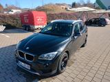 BMW x1  xDrive 18d - BMW X1 mit Diesel-Antrieb: Limousine, Automatik