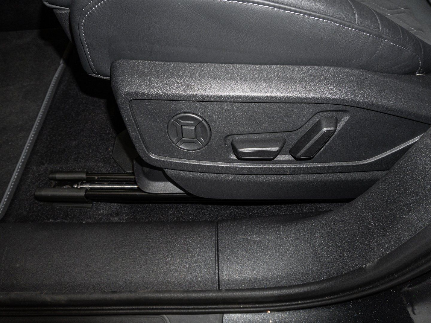 Audi SQ5 - Bild 13
