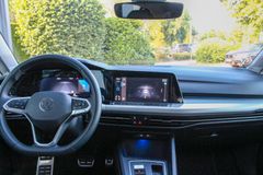 VW Golf VIII Move / ACC / IQ.DRIVE / CARPLAY