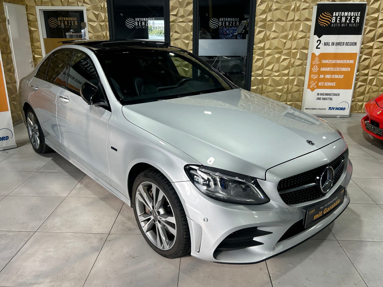 Fahrzeugabbildung Mercedes-Benz C 300 de/AMG/360°/PANO/APPLE/VIRTUAL/AMBIENTE/