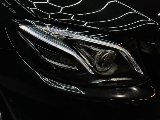 Mercedes-Benz E 200 T Avantgarde*ANHÄNGER*CAM*LED*NAVI*LEDER*