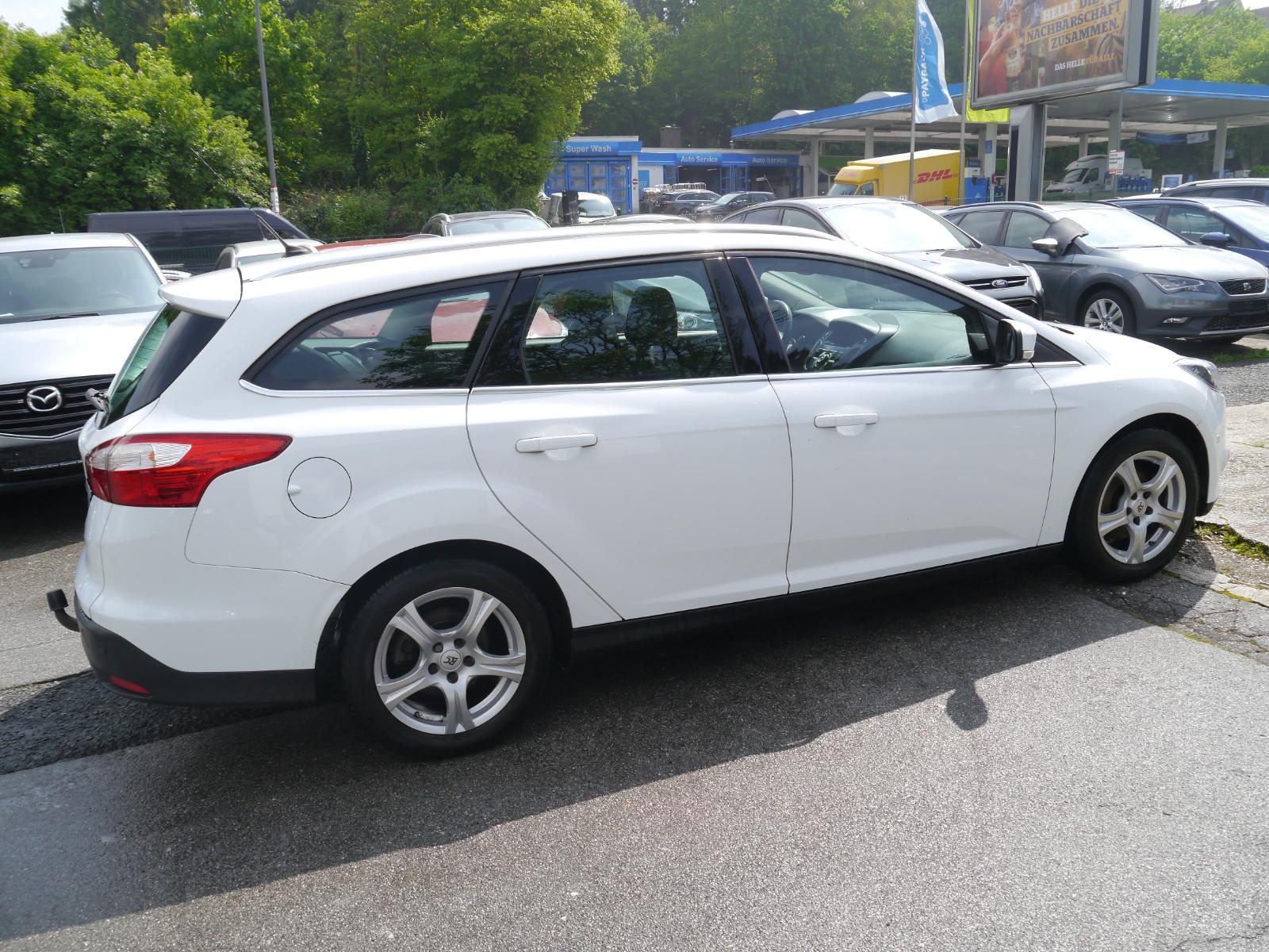 Ford Focus 2011 — photo 5