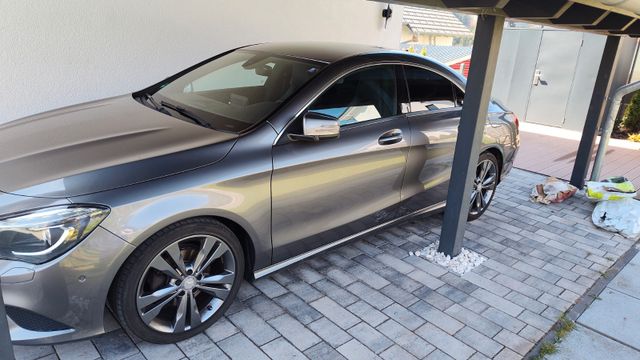 MERCEDES-BENZ CLA 180