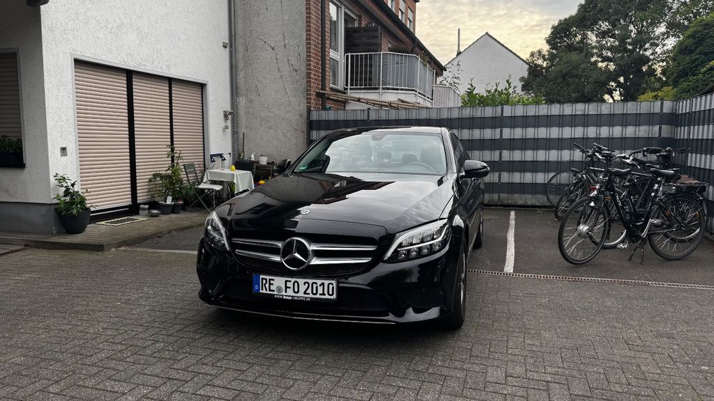 Image of Mercedes-Benz C 180