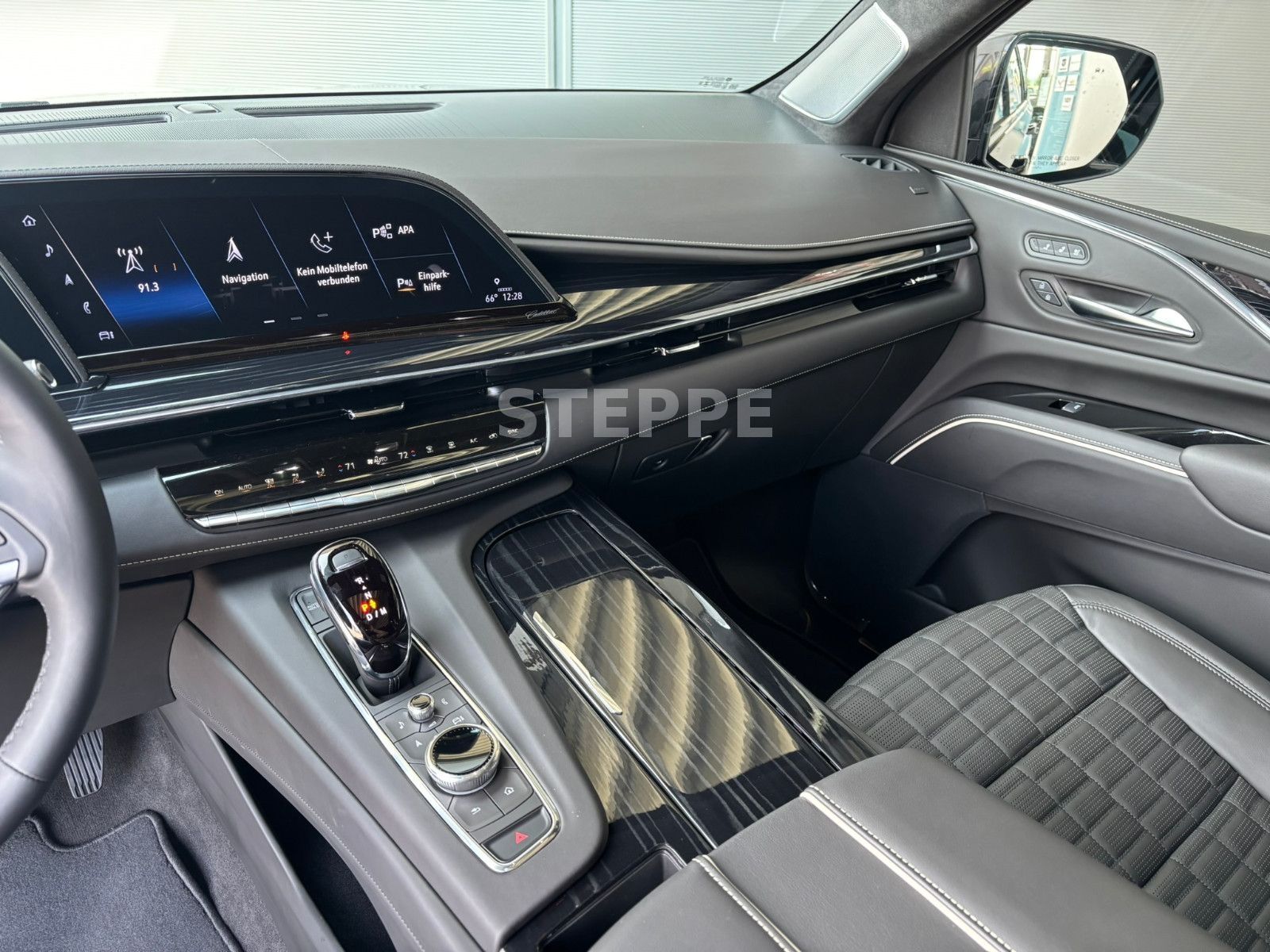 Cadillac Escalade V-Series 6.2 V8 Supercharged AWD