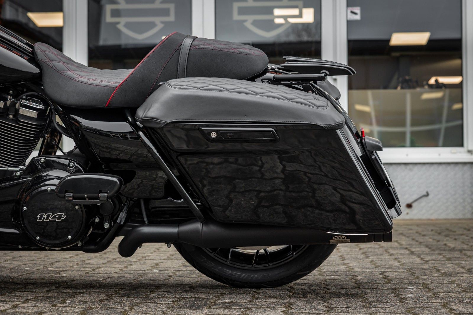 Fahrzeugabbildung Harley-Davidson FLHXS Street Glide 114 cui - Jekill & Hyde -