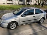 Opel Astra 1.6 Edition 2000 Edition 2000 - Opel Astra aus 2000: Edition