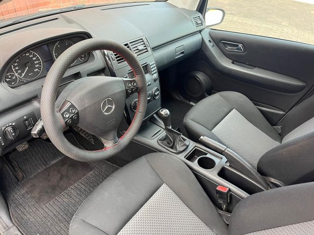 Mercedes-Benz A 160 A -Klasse (BM 169)(06.2004->)*TÜV/AU NEU Bild 8