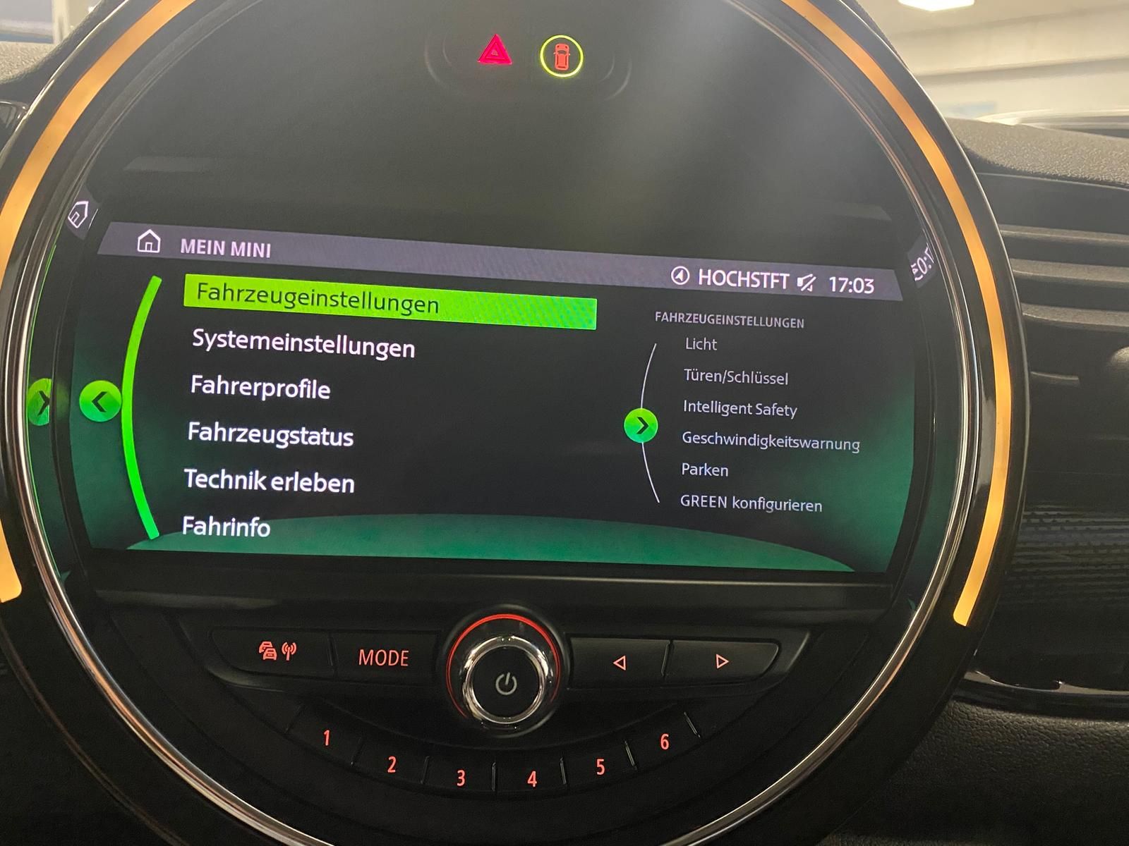 Fahrzeugabbildung MINI Cooper 1.5 12V Cooper KLIMA+NAVI+SITZHEIZ+ALU+LE